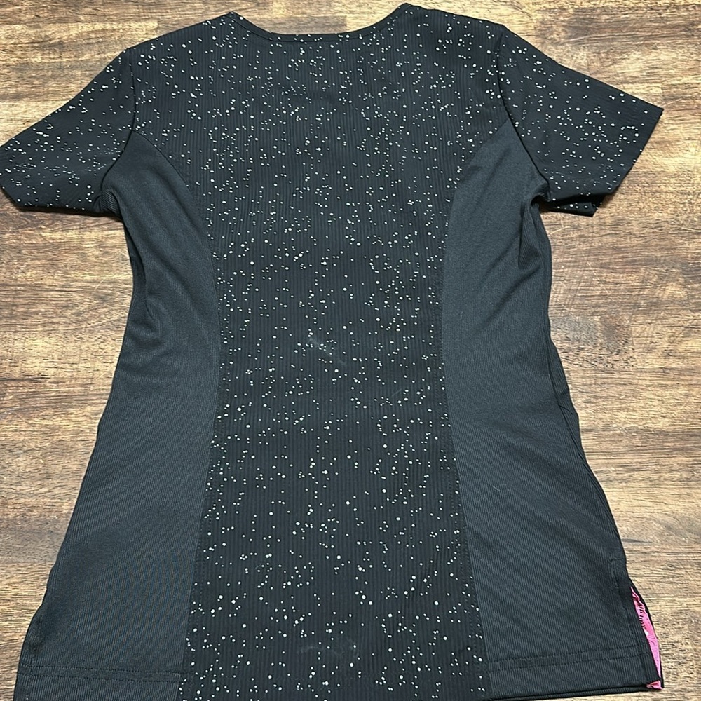 Koi lite glitter Srcub top 
Size xs - Picture 5 of 5